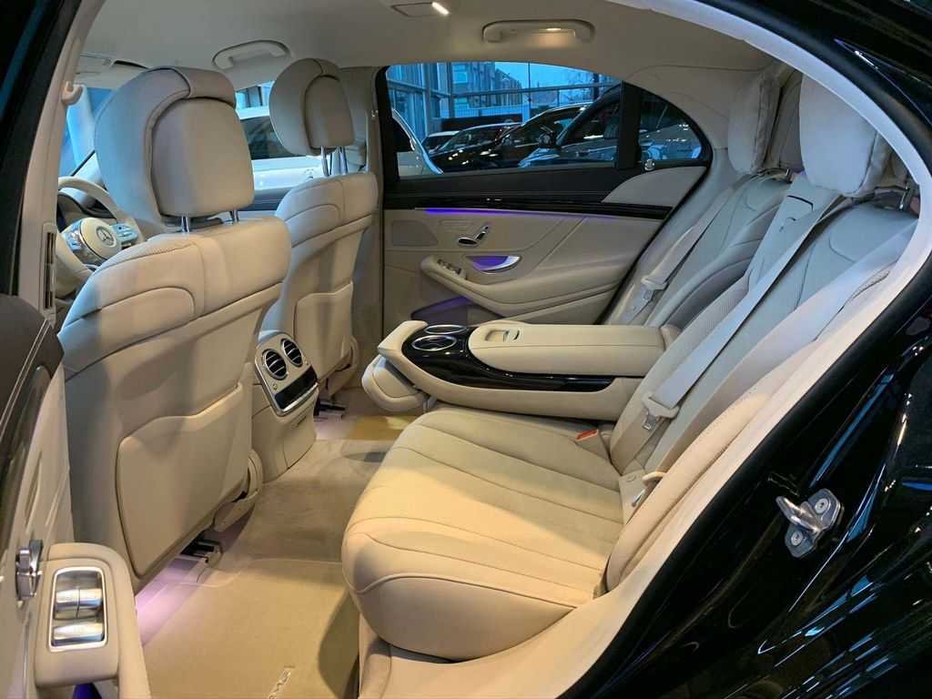 mercedes s class for airport transfers