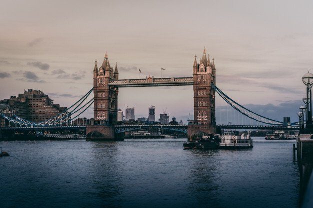 tower bridge london - London sightseeing